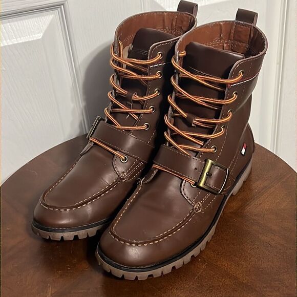 🔥🔥 Tommy Hilfiger Narcisco Brown Leather Boots Sz 8.5 Work Buckle Strap - GUC - Picture 2 of 10